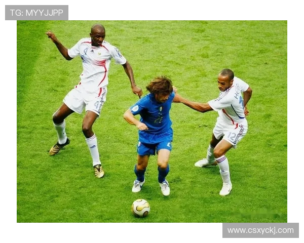 全球身价最高的足球明星背后的成功故事与成就分析